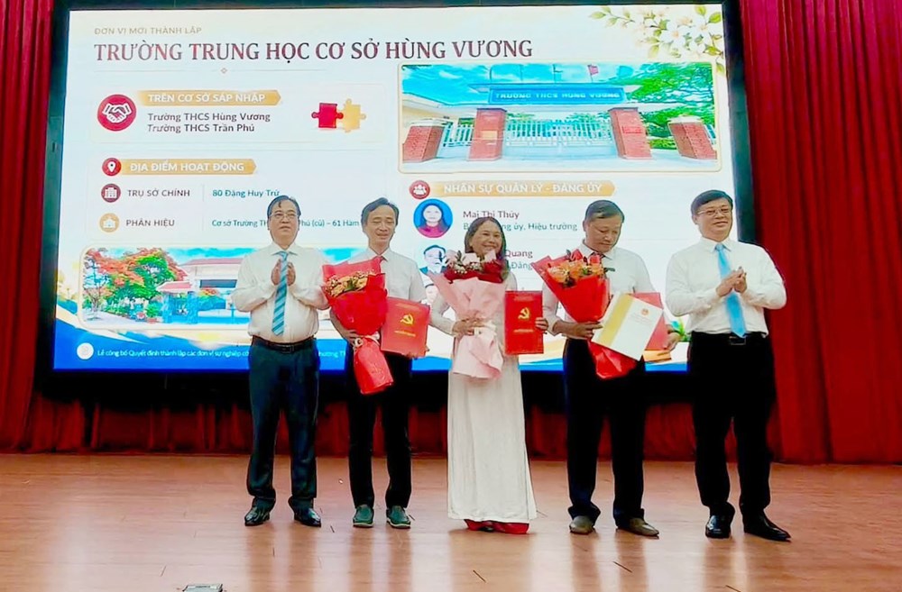 Phường trung tâm ở Huế công bố thành lập các trường học sau sắp xếp - ảnh 1