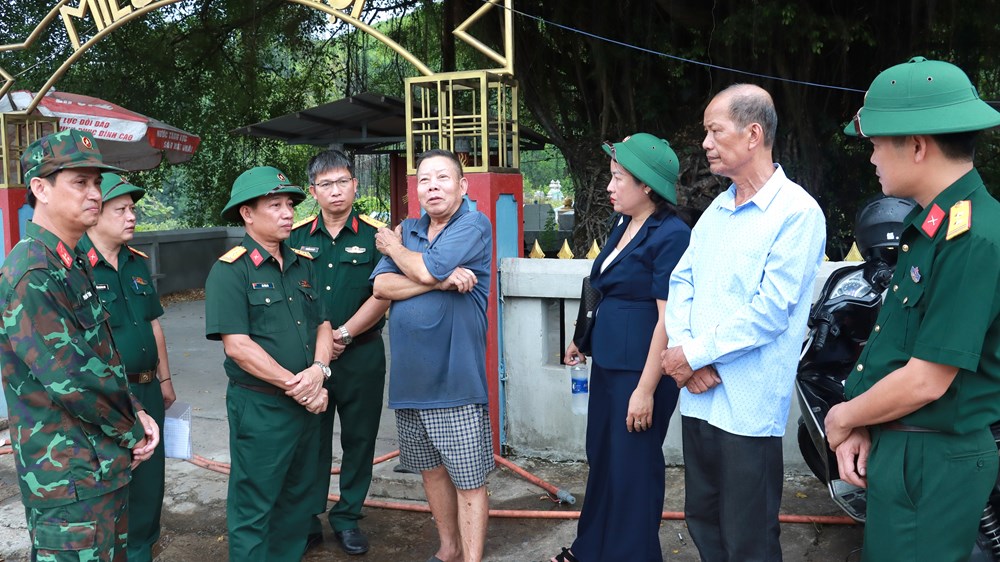Khảo sát khu vực nghi chôn cất khoảng 140 liệt sĩ tại đèo Phước Tượng - ảnh 2