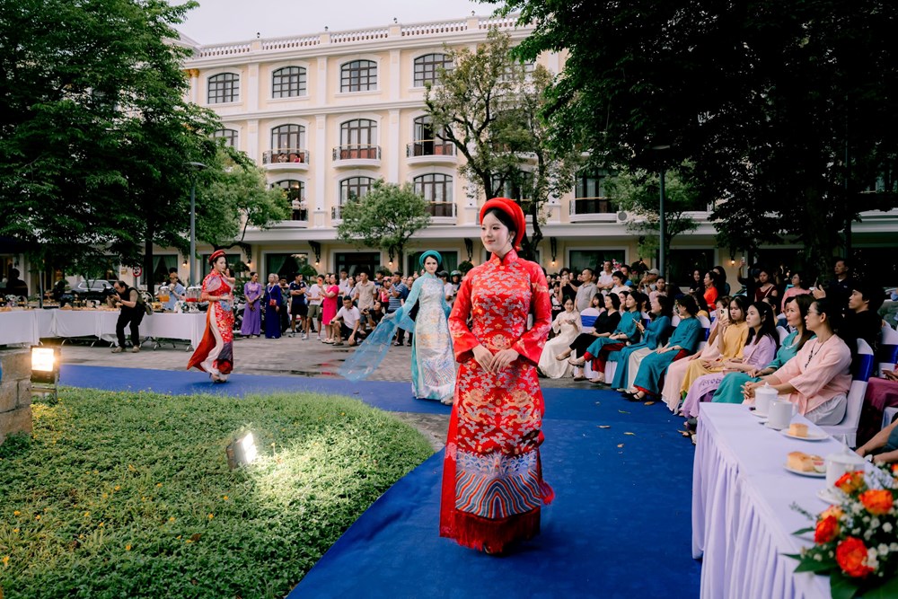 Huế xây dựng sản phẩm du lịch mới, tăng thời gian lưu trú của du khách - ảnh 3