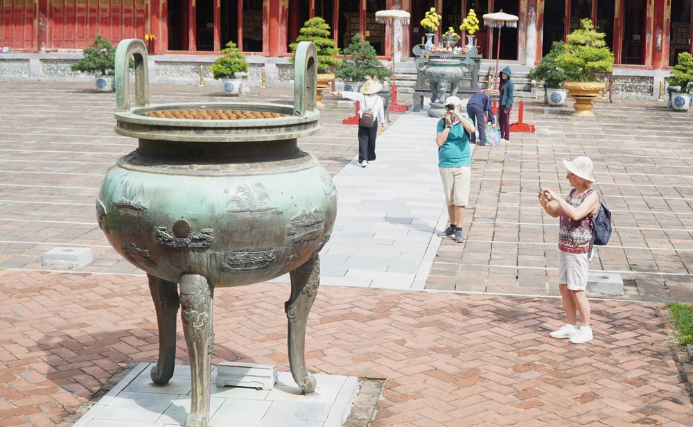 Huế xây dựng sản phẩm du lịch mới, tăng thời gian lưu trú của du khách - ảnh 1