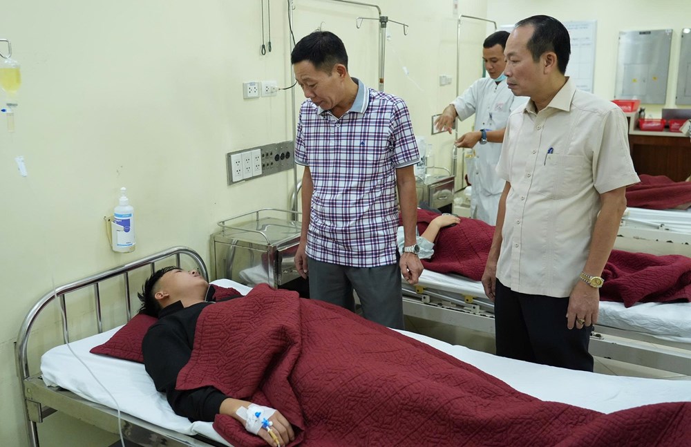 Nhiều món ăn chứa vi khuẩn gây ngộ độc thực phẩm tập thể tại Scavi Huế - ảnh 1