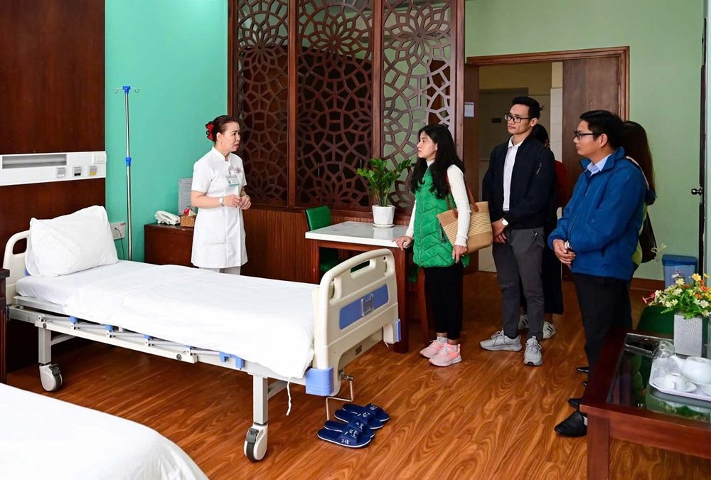 Huế đẩy mạnh phát triển du lịch y tế, phấn đấu đón hơn 800.000 lượt khách - ảnh 2