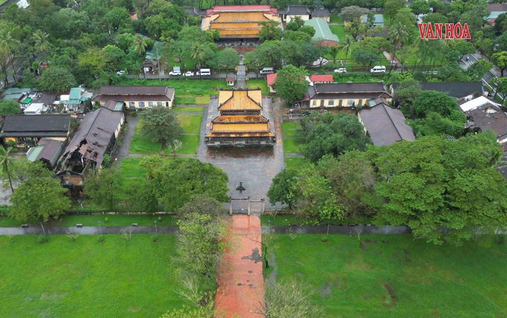 “Sống liều” trong khu nhà sắp đổ nát cạnh di tích Quốc Tử Giám - ảnh 3