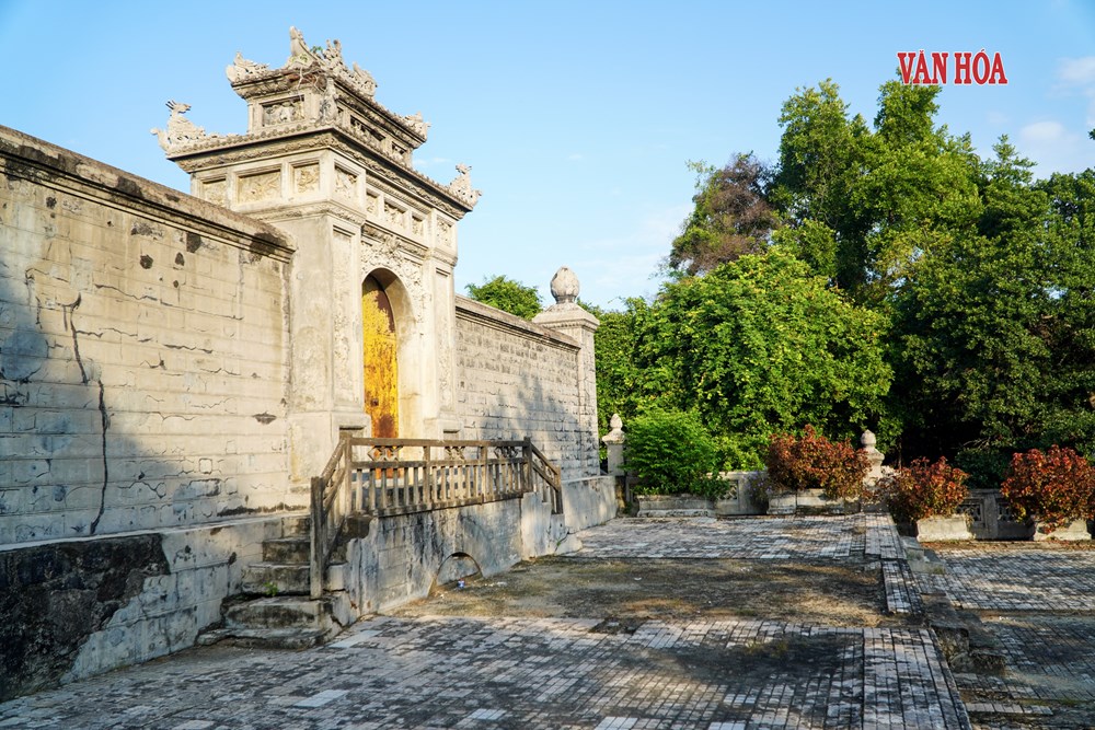 Lăng mộ Hoàng Thái hậu triều Nguyễn nằm “ẩn mình” giữa khu dân cư - ảnh 2