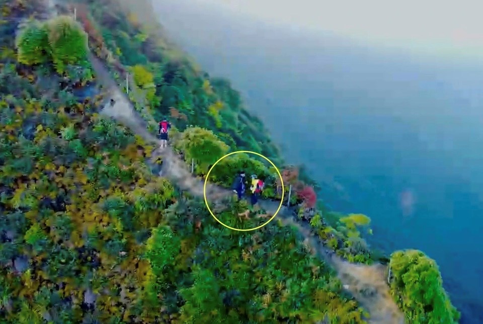 Nữ du khách tố bị người dẫn đoàn quấy rối khi trekking ở Tà Xùa - ảnh 1