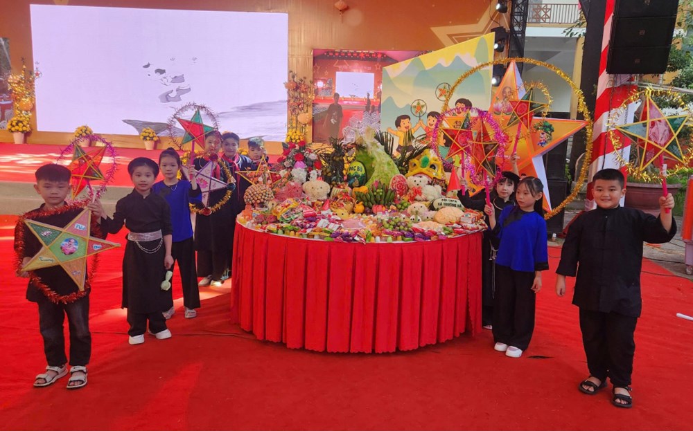 Trung thu yêu thương đến với thiếu nhi khắp mọi miền - ảnh 2