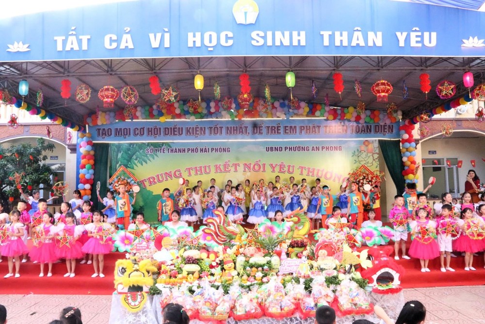 Trung thu yêu thương đến với thiếu nhi khắp mọi miền - ảnh 1