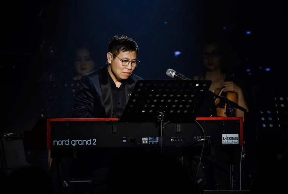 Giữa hợp đồng và trách nhiệm, ranh giới nào cho nghệ sĩ? - ảnh 1