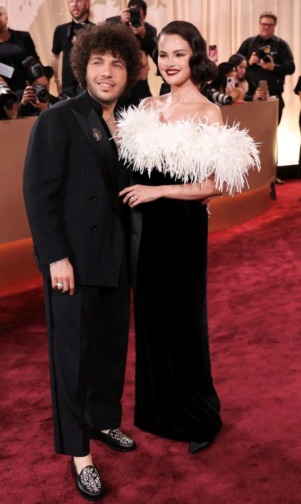 Màn trình diễn thời trang mãn nhãn trên thảm đỏ Quả cầu vàng 2026 - ảnh 5