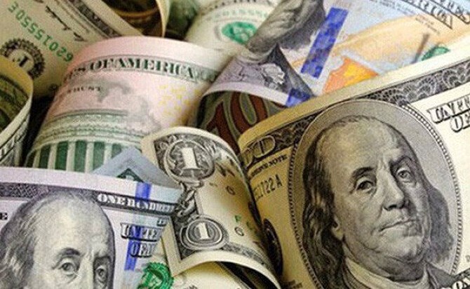 Giá USD chợ đen vọt lên đỉnh mới - ảnh 1