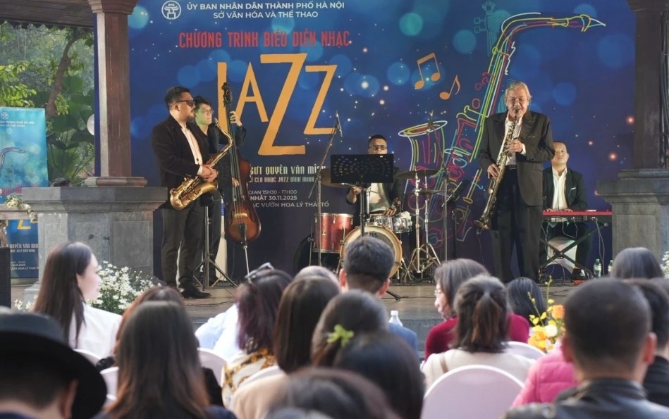 Âm nhạc Nhà Bát Giác: Điểm hẹn nghệ thuật đường phố mới của Hà Nội - ảnh 1