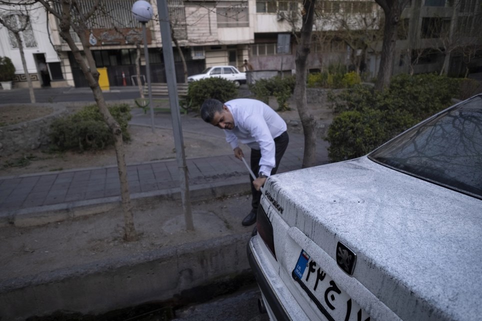 Tehran chìm trong mưa độc do cơ sở công nghiệp bị tấn công - ảnh 2