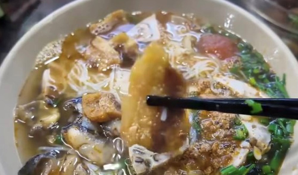 Thực hư câu chuyện bát bún 80.000 ở Hà Nội - ảnh 1