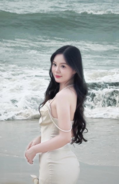 Gương mặt trái xoan và nụ cười má lúm tỏa sáng tại chung khảo - ảnh 8