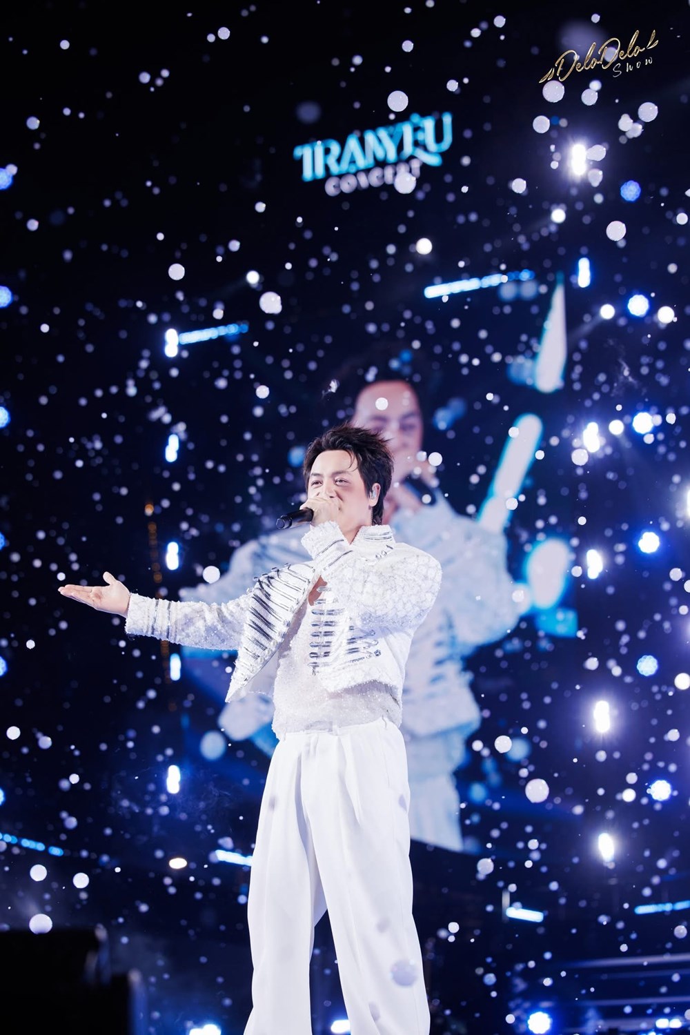 Những thần tượng toả sáng giữa “biển khơi” - ảnh 4