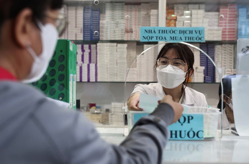 Kháng sinh có thể thành 'vô dụng' trước hiểm họa từ thói quen dùng thuốc sai cách - ảnh 1