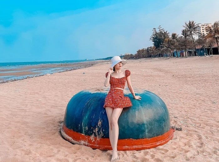Check-in khắp nẻo đường đất nước: Cờ hoa rực rỡ từ Bắc vào Nam - ảnh 12