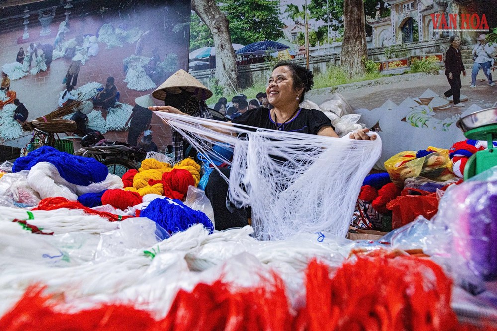 Ghé thăm phiên chợ nón làng Chuông - ảnh 12