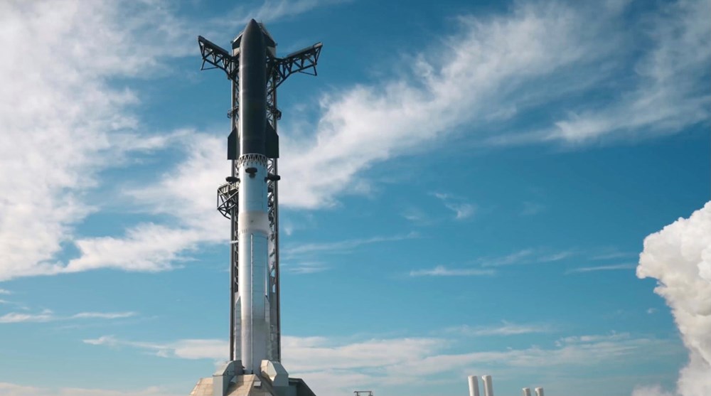 Tên lửa mạnh nhất thế giới Starship bị đình chỉ bay sau sự cố hạ cánh trên biển - ảnh 2