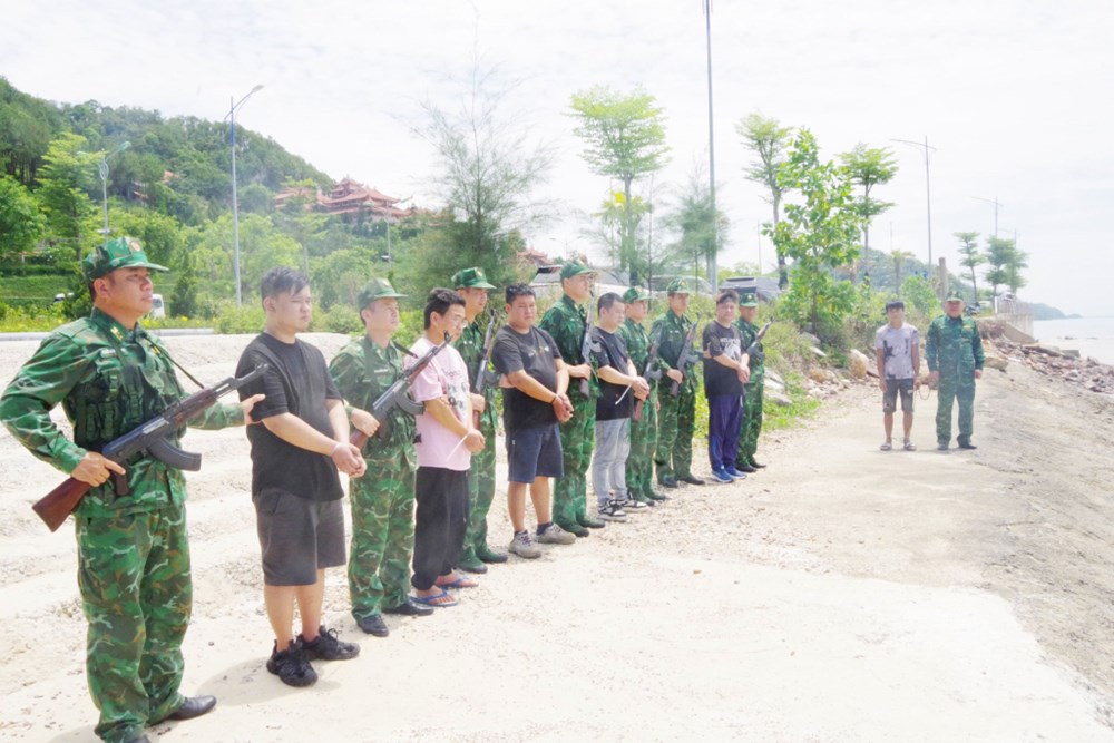 Quảng Ninh triệt phá đường dây đưa người Trung Quốc xuất cảnh trái phép - ảnh 2