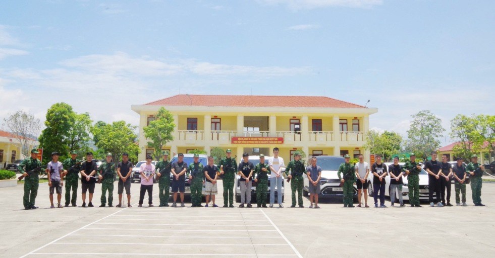 Quảng Ninh triệt phá đường dây đưa người Trung Quốc xuất cảnh trái phép - ảnh 1