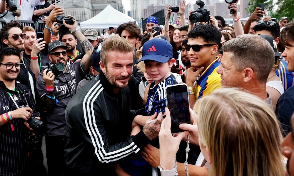 Chỉ cần bật TV ở Mỹ mùa World Cup, bạn sẽ nhìn thấy David Beckham - ảnh 1