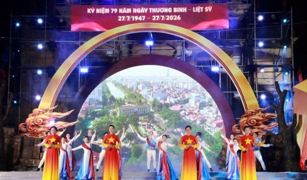 Chương trình “Vành hoa lửa”: Bản hùng ca tri ân các Anh hùng liệt sĩ - ảnh 2