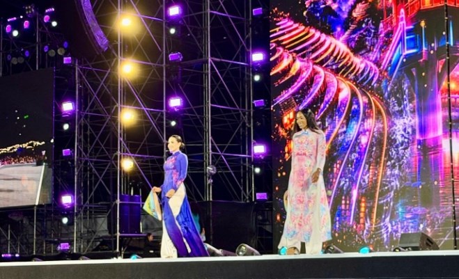 111 người đẹp Miss World mở màn hành trình tại Quảng Ninh - ảnh 5