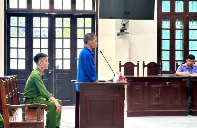 Hải Phòng: Đối tượng dùng rìu đánh nạn nhân nhận bản án 13 năm tù giam - ảnh 1