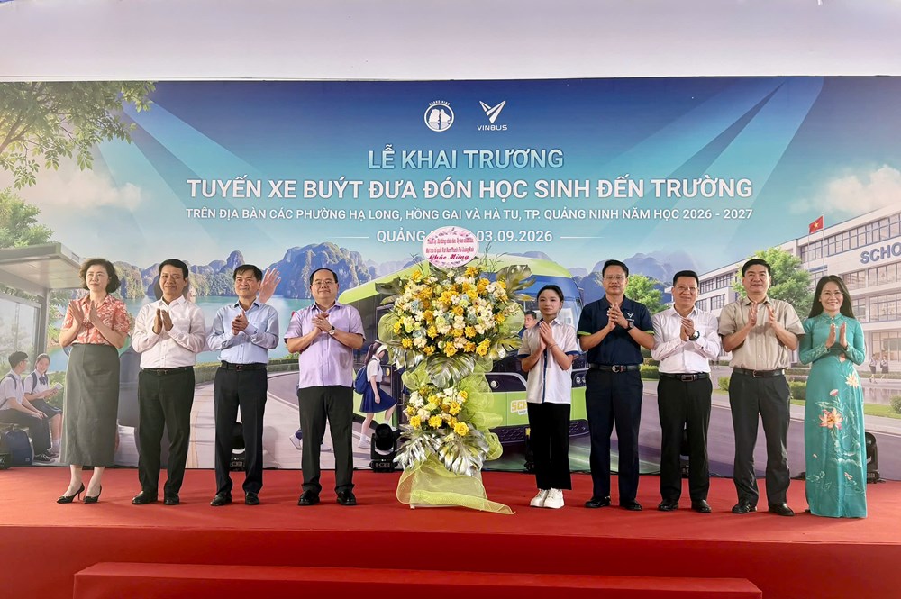 Quảng Ninh tiên phong đưa đón học sinh miễn phí bằng xe buýt - ảnh 2