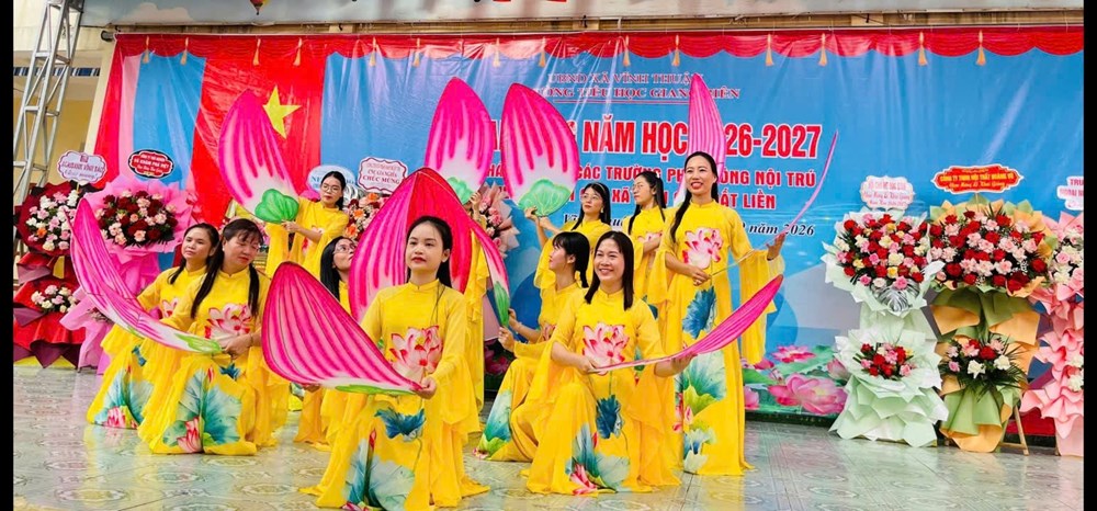 Hơn 1,1 triệu học sinh Hải Phòng dự Lễ khai giảng năm học mới - ảnh 11