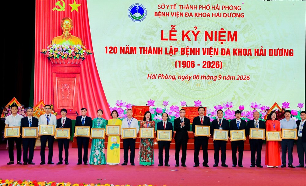 120 năm Bệnh viện Đa khoa Hải Dương: Phát huy truyền thống, nâng cao chất lượng y tế - ảnh 2