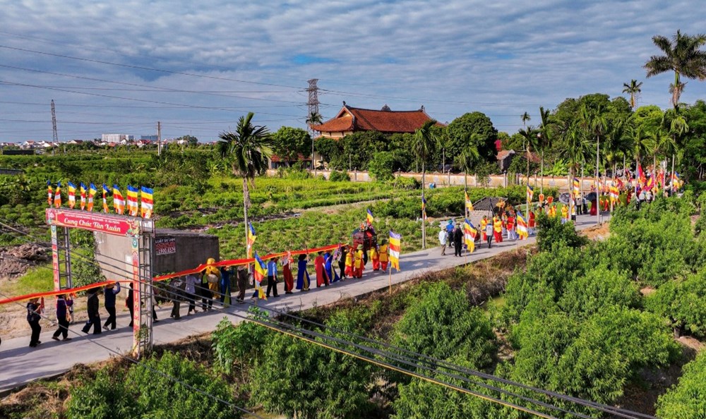 Đặc sắc lễ hội tại ngôi đền nghìn năm thờ Hoàng Thái hậu Ỷ Lan - ảnh 1
