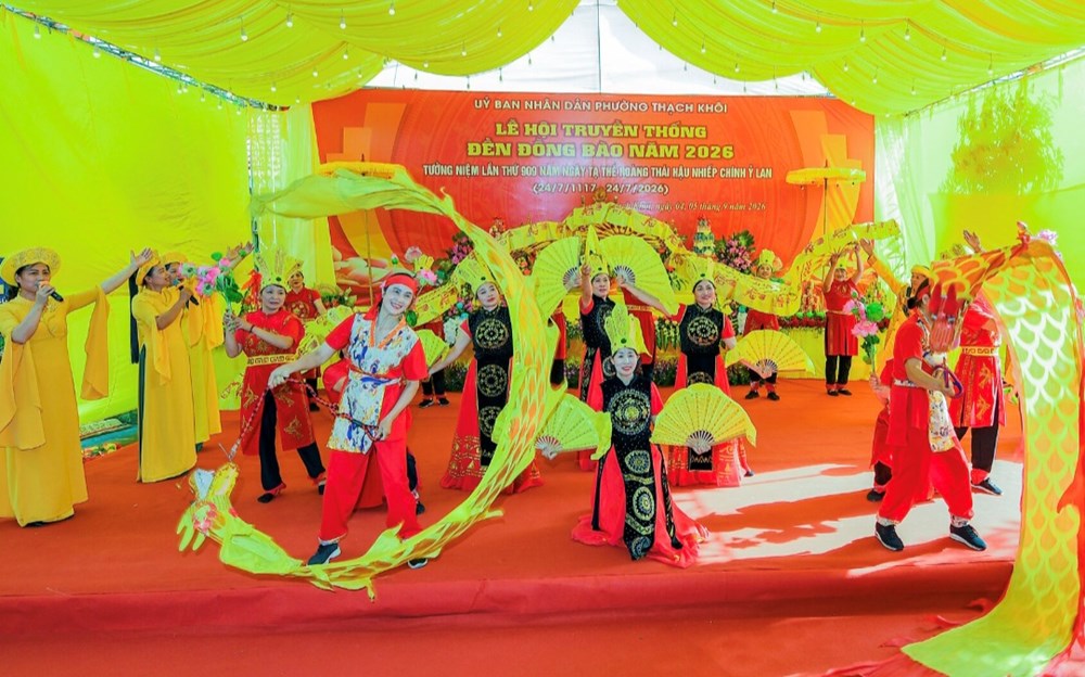 Đặc sắc lễ hội tại ngôi đền nghìn năm thờ Hoàng Thái hậu Ỷ Lan - ảnh 3