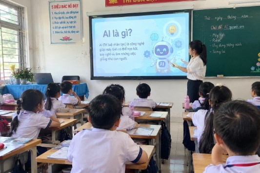 Hà Nội dạy AI cho học sinh từ lớp 1 - ảnh 1