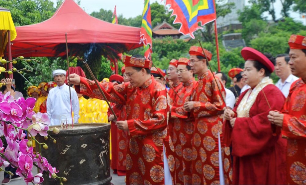 Quảng Ninh: Chính thức khai hội tại di tích quốc gia đặc biệt - ảnh 3