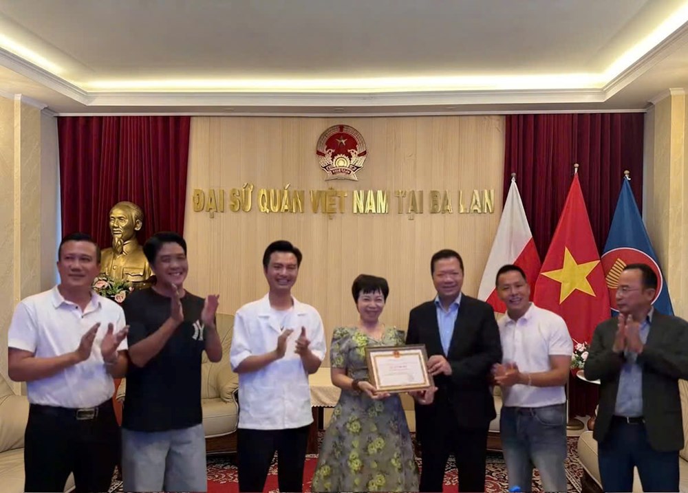 Đưa nghệ thuật truyền thống của thành phố Cảng đến với đất nước Ba Lan  - ảnh 6