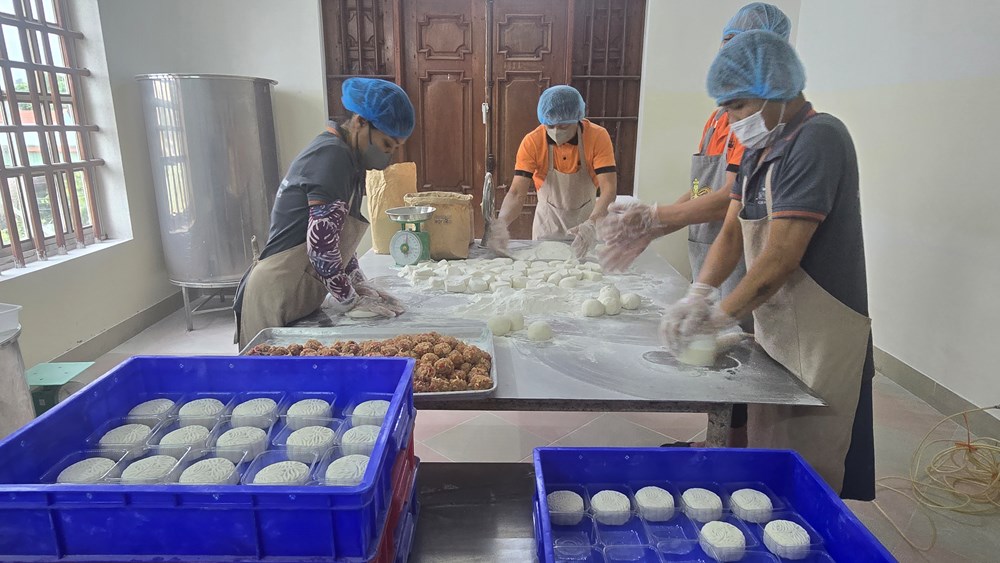 Nhớ hương vị bánh Trung thu truyền thống của người dân thành phố Cảng - ảnh 2