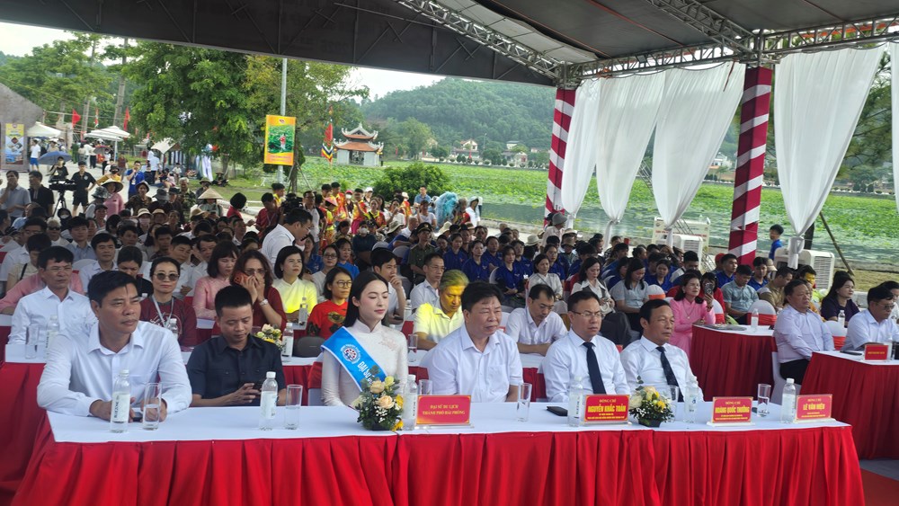 Khai mạc Tuần Văn hóa, Du lịch và Xúc tiến thương mại Lễ hội Côn Sơn - Kiếp Bạc - ảnh 3