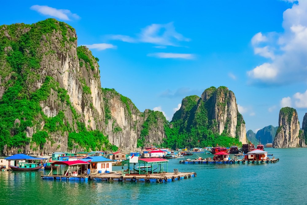 Hát giao duyên - nét văn hóa đặc sắc tại làng chài Cửa Vạn trên Vịnh Hạ Long - ảnh 2