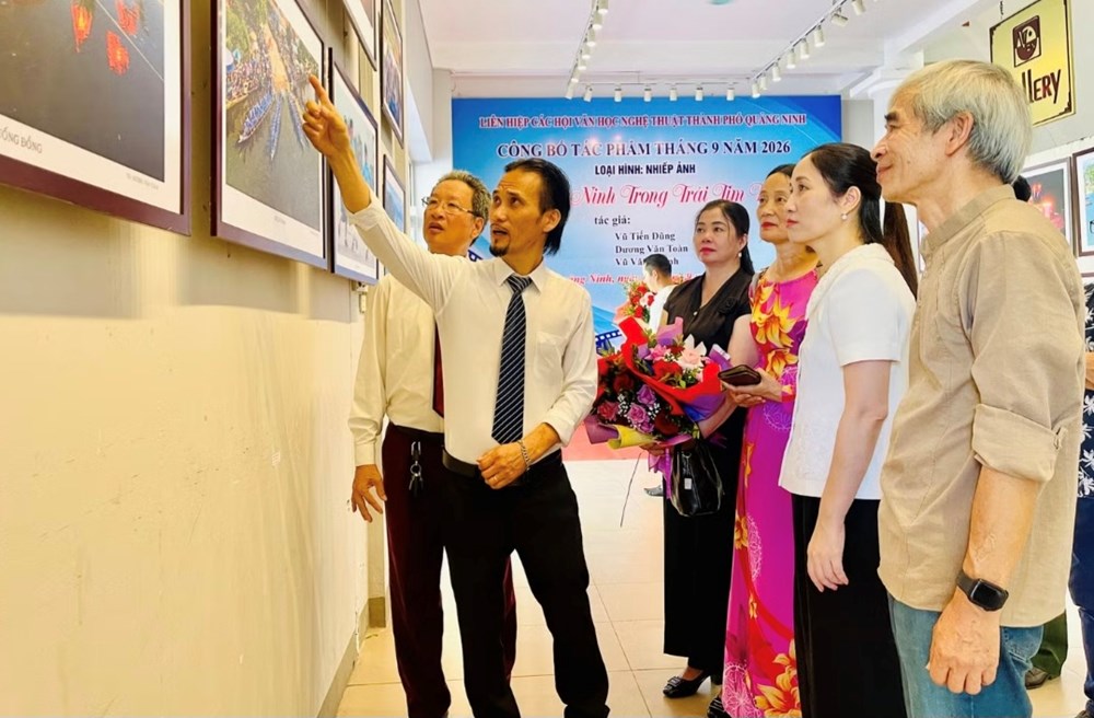 Triển lãm 60 tác phẩm về vẻ đẹp của Quảng Ninh - ảnh 1