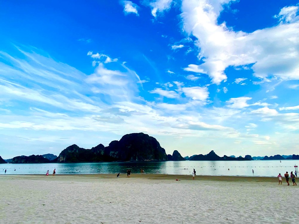 Quảng Ninh tung loạt sản phẩm, chương trình kích cầu du lịch Thu - Đông năm 2026 - ảnh 1