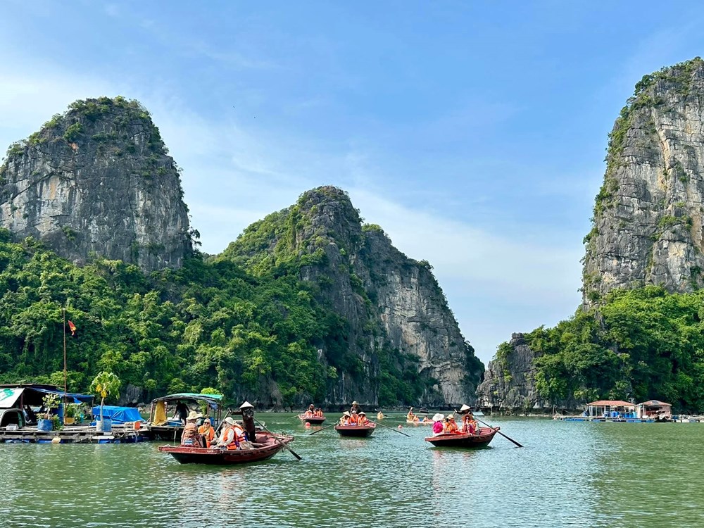 Quảng Ninh tung loạt sản phẩm, chương trình kích cầu du lịch Thu - Đông năm 2026 - ảnh 2