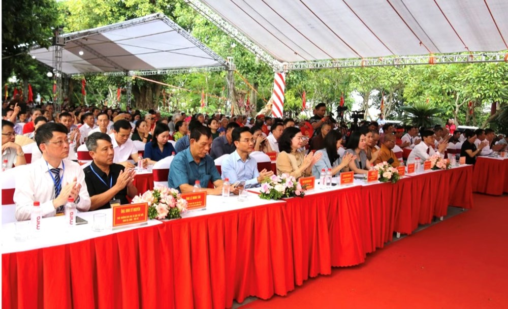Quảng Ninh: Lễ khai hội đền An Sinh - điểm đến văn hóa tâm linh - ảnh 3