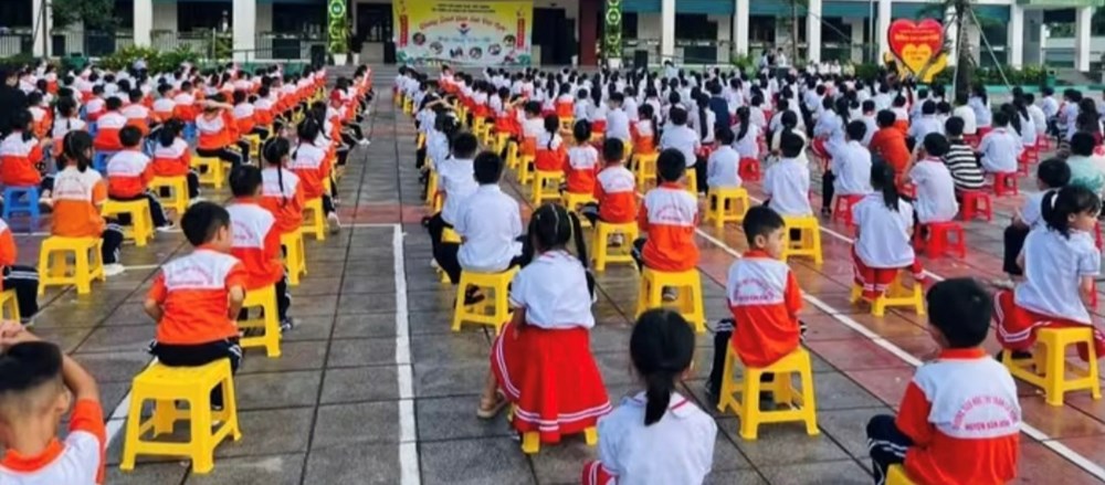 Quảng Ninh: Một giáo viên Trường Tiểu học Cái Rồng bị tạm đình chỉ - ảnh 1