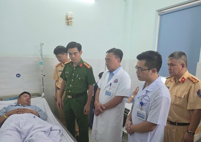 Hải Phòng: Một Đại uý bị thương trong quá trình làm nhiệm vụ - ảnh 1