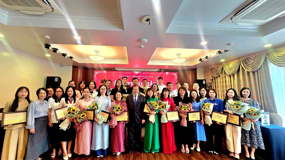 Bộ VHTTDL trao giải thưởng Cuộc thi “Tìm hiểu về cải cách hành chính nhà nước năm 2026“ - ảnh 2