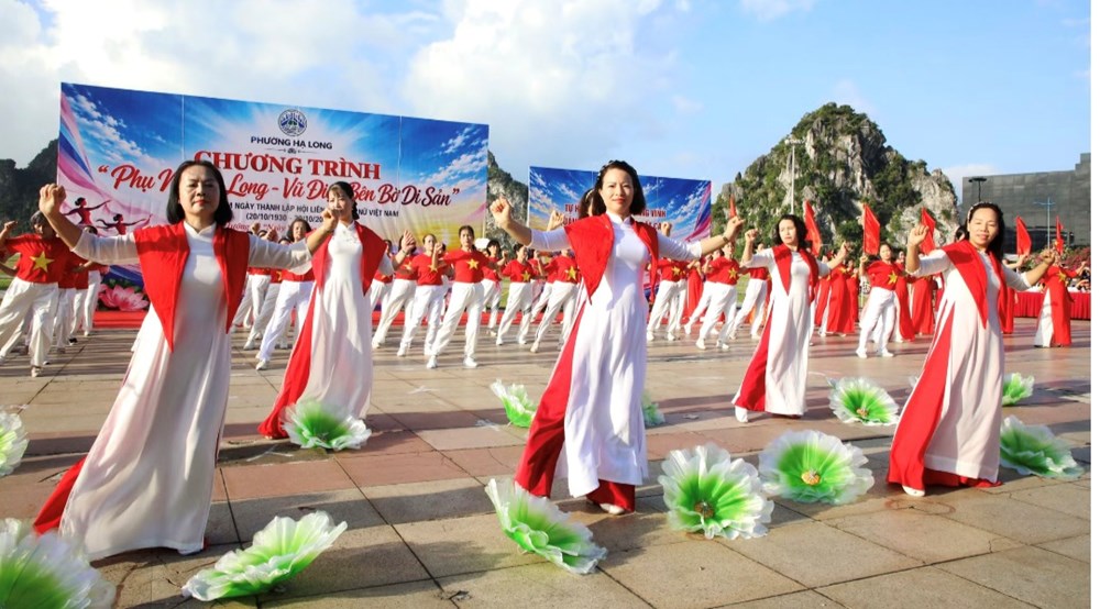 Quảng Ninh: Hơn 1.200 phụ nữ tham gia chương trình “Phụ nữ Hạ Long - Vũ điệu bên bờ di sản” - ảnh 2