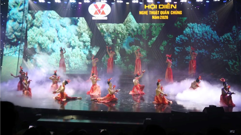 Tập đoàn TKV khai mạc Hội diễn nghệ thuật quần chúng - ảnh 2