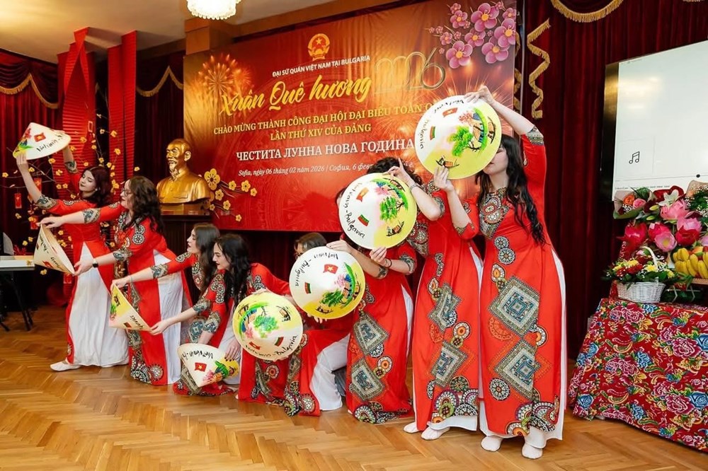 Đậm đà Tết Việt tại “Xuân Quê hương 2026” ở Bulgaria - ảnh 1